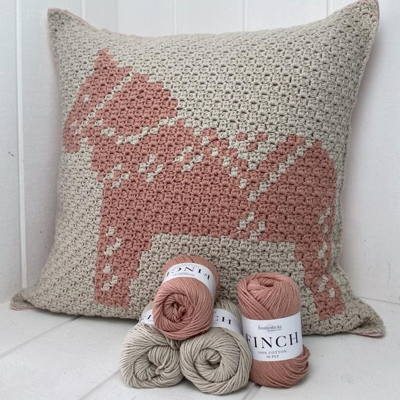 Yarnish Makes - Dala Cushion - Christmas 2021